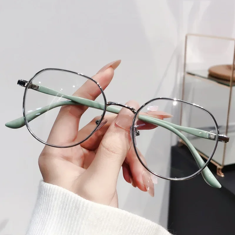 Girl Fashion Round Nearsighted Eyewear Women Myopia Glasses Men Metal Small Frame Anti Blue Light Computer Glasses 0 To -400