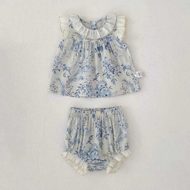 

Новый летний комплект детской одежды 2026 года для девочек 0-3 лет: хлопковый жилет без рукавов с принтом + шорты-панталоны