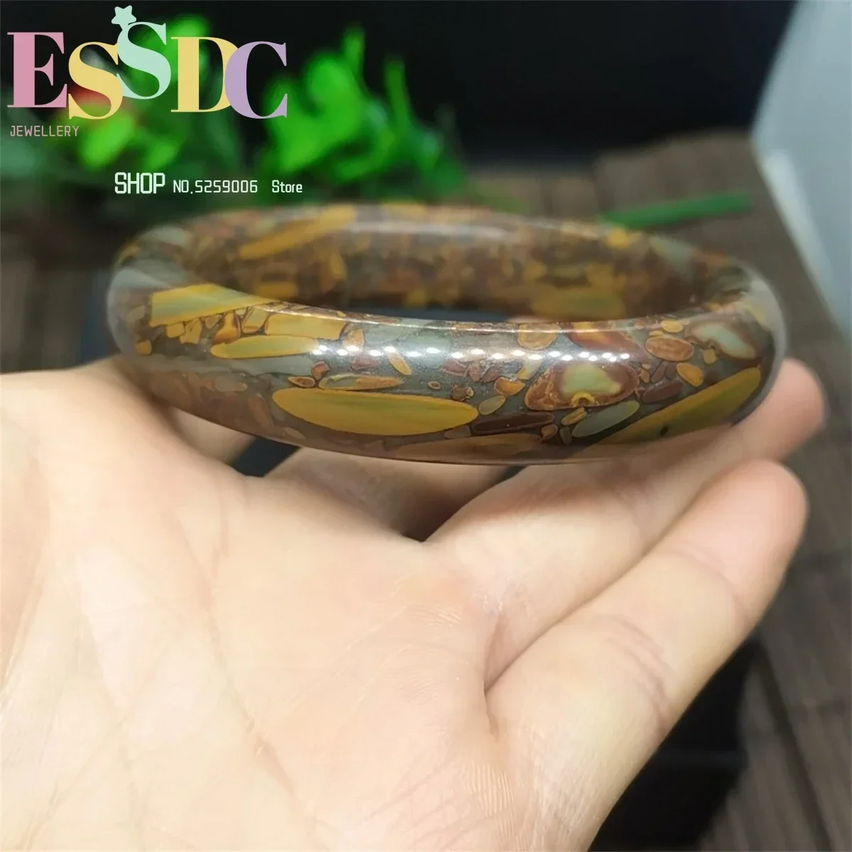 Wholesale New Design Natural Nuwa Stone Bangle Trendy Bamboo Leaf Stone Bangles or Bracelet Healthy Jewelry for Fashion Female
