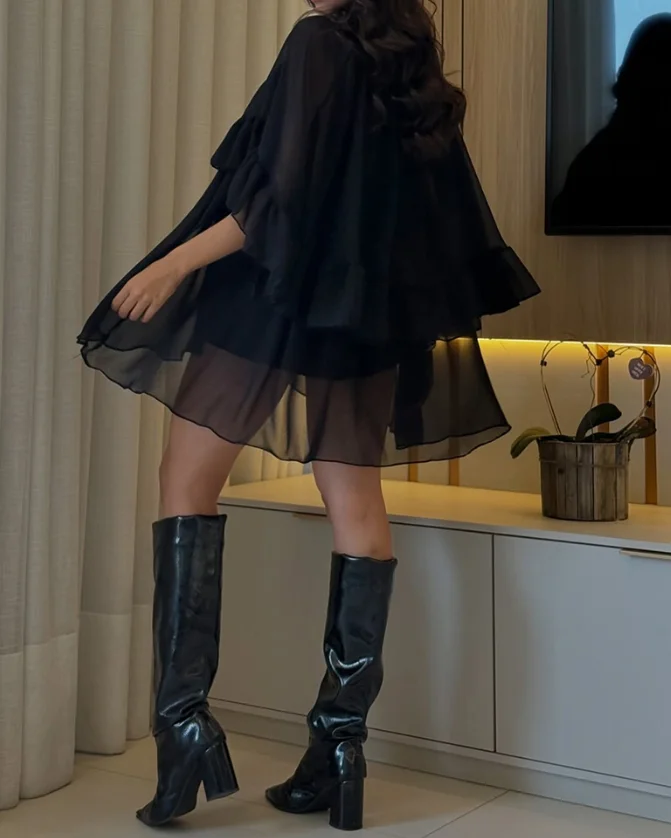 Y2K 2-częściowy zestaw damski 2025 O-Neck Bell Shaped Sleeve Loose Perspective Lace Top Casual Loose Mini Layered Vest Skirt Set