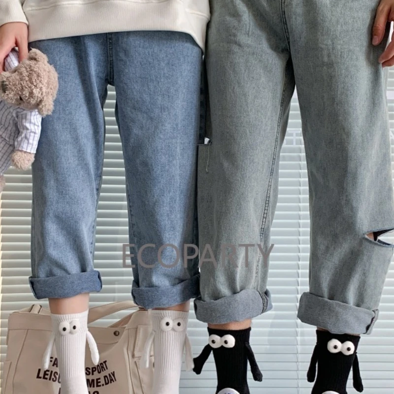 Fashion Funny Creative Magnetic Attraction Hands Black White Cartoon Eyes Couples Socks 1 Pair Club Celebrity Couple Socks Ins