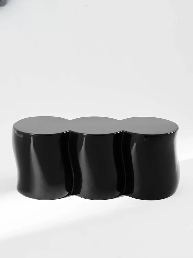 Freizeithocker aus natürlicher Lammwolle