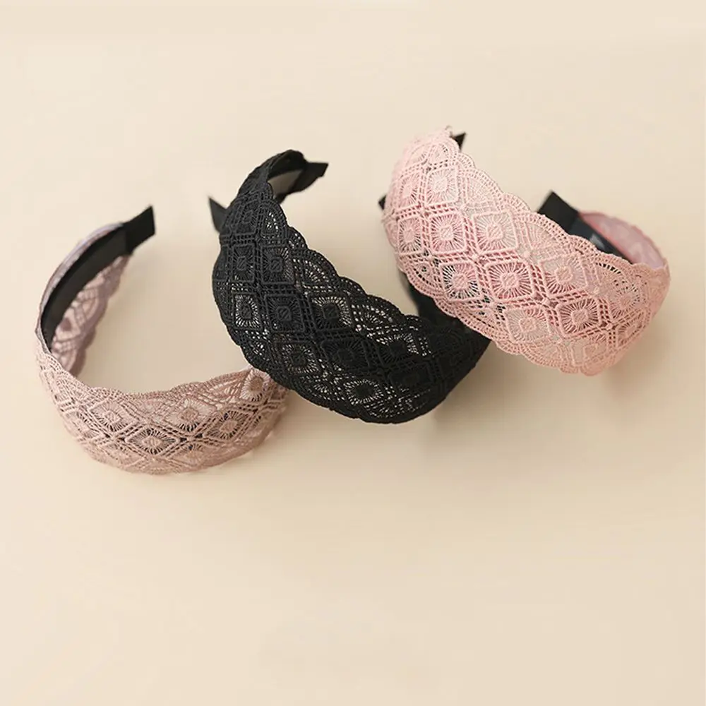 Vintage Elegant Wide Side Hollow Non Slip Wash Face Women Hair Hoop Lace Hairbands Korean Head Wrap Mother Headband