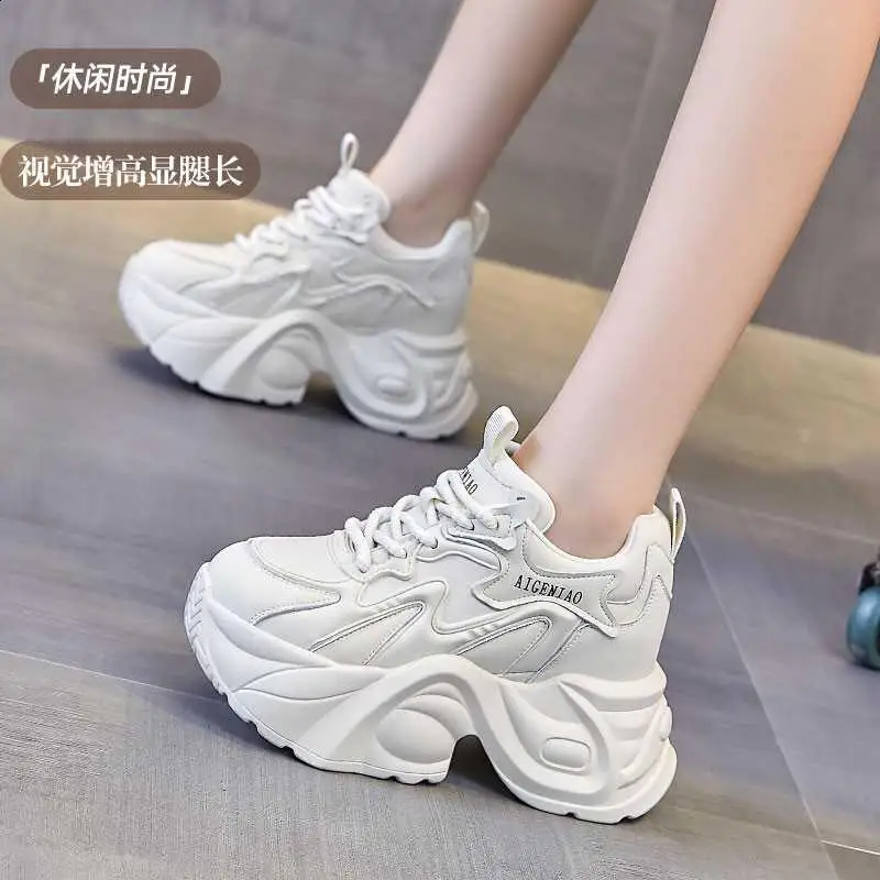 Summer Shoes Ladies Clogs Platform Soft 2025 Fashion Women's Autumn Casual Female Sneakers Round Toe All-Match Increas Height Ne