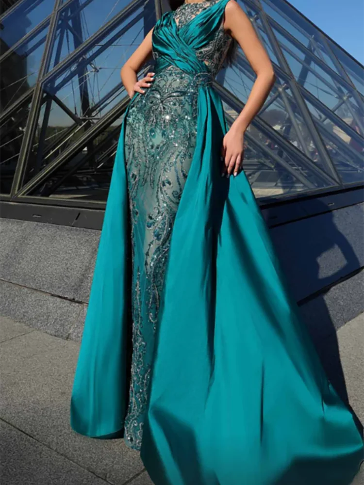 

Изысканные аппликации, кружевные рюши, съемные вечерние платья без рукавов, платья для дня рождения, выпускного вечера по индивидуальному заказу