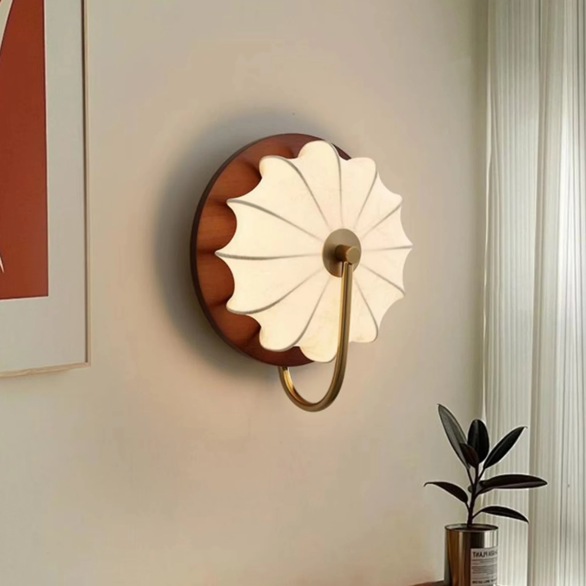 Vintage Fabric Wall Lamp Petal Shape LED Wall Light Farmhouse Decor for Bedroom Bedside Hallway Living Room Indoor Lighting
