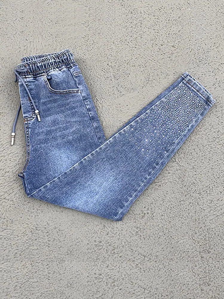 

Women's Slim Fit Denim Pants Elastic Waist Diamond Embellished Harlan Style Fashionable Casual Cotton Stretch Fabric