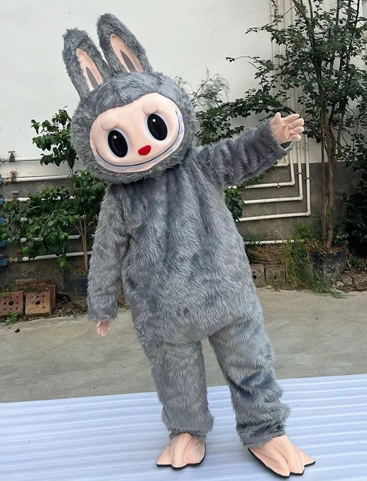 

Мультяшные куклы премиум-класса, индивидуальные модели, реквизит для костюмированных представлений (кролики) для магазина Party Costume Supply Store, требуют предварительного заказа.