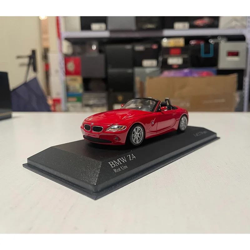 Diecast 1:43 Scale Z4 E85 2002 Convertible Alloy Car Model Collection Souvenir Display Ornaments Vehicle Toy