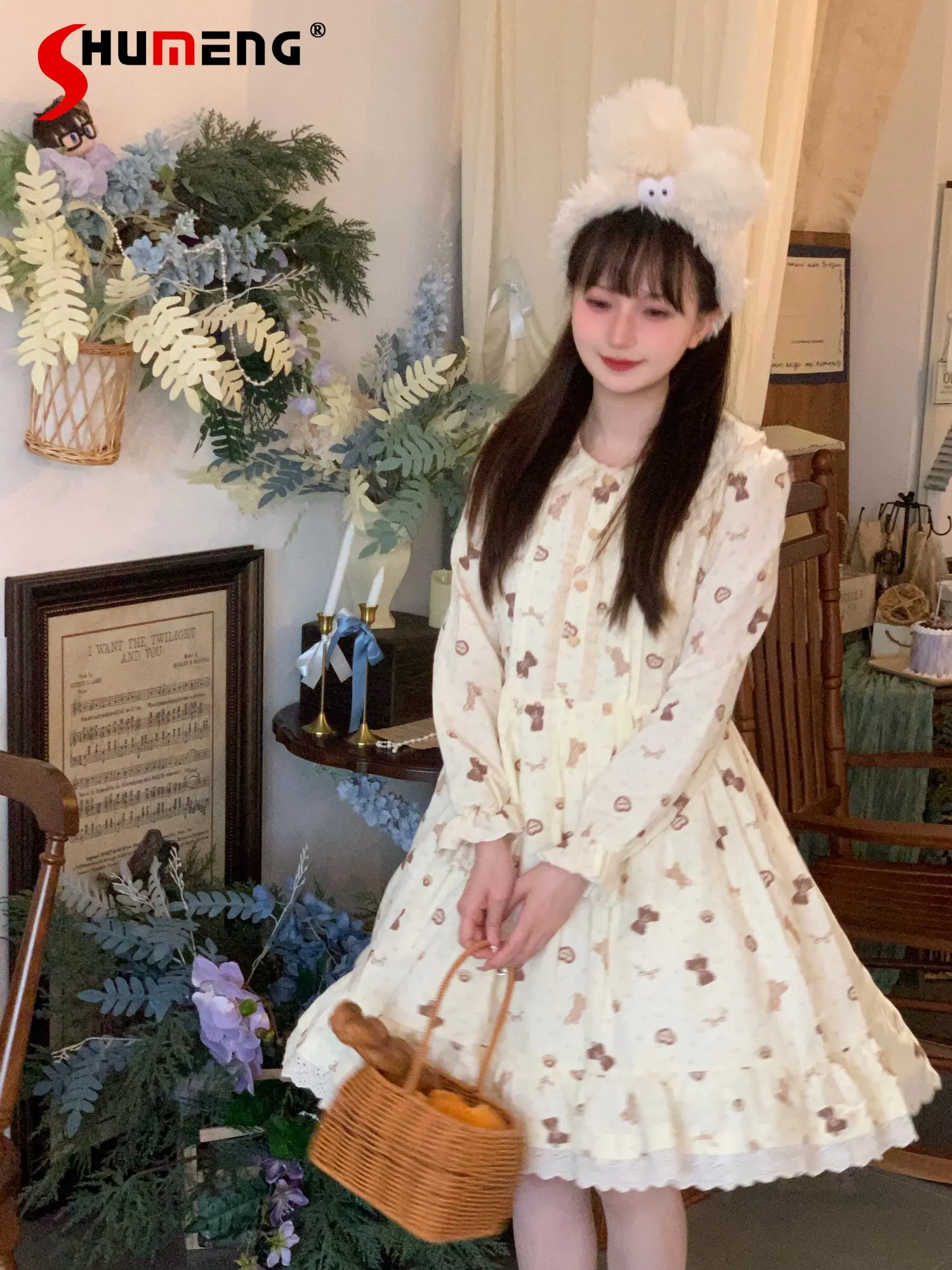 

Элегантное японское платье Лолита с воротником-куклой, длинными рукавами, завышенной талией, свободного А-силуэта, с мультяшным принтом, женское, весна 2026