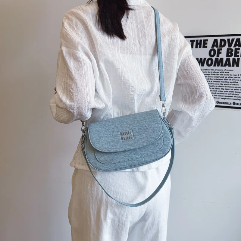 

Luxury 2025 Avant-Garde Box Bag Women Parisian Minimalism Crossbody Pebbled Leather Multi-Scene Artisanal Everyday Essentials