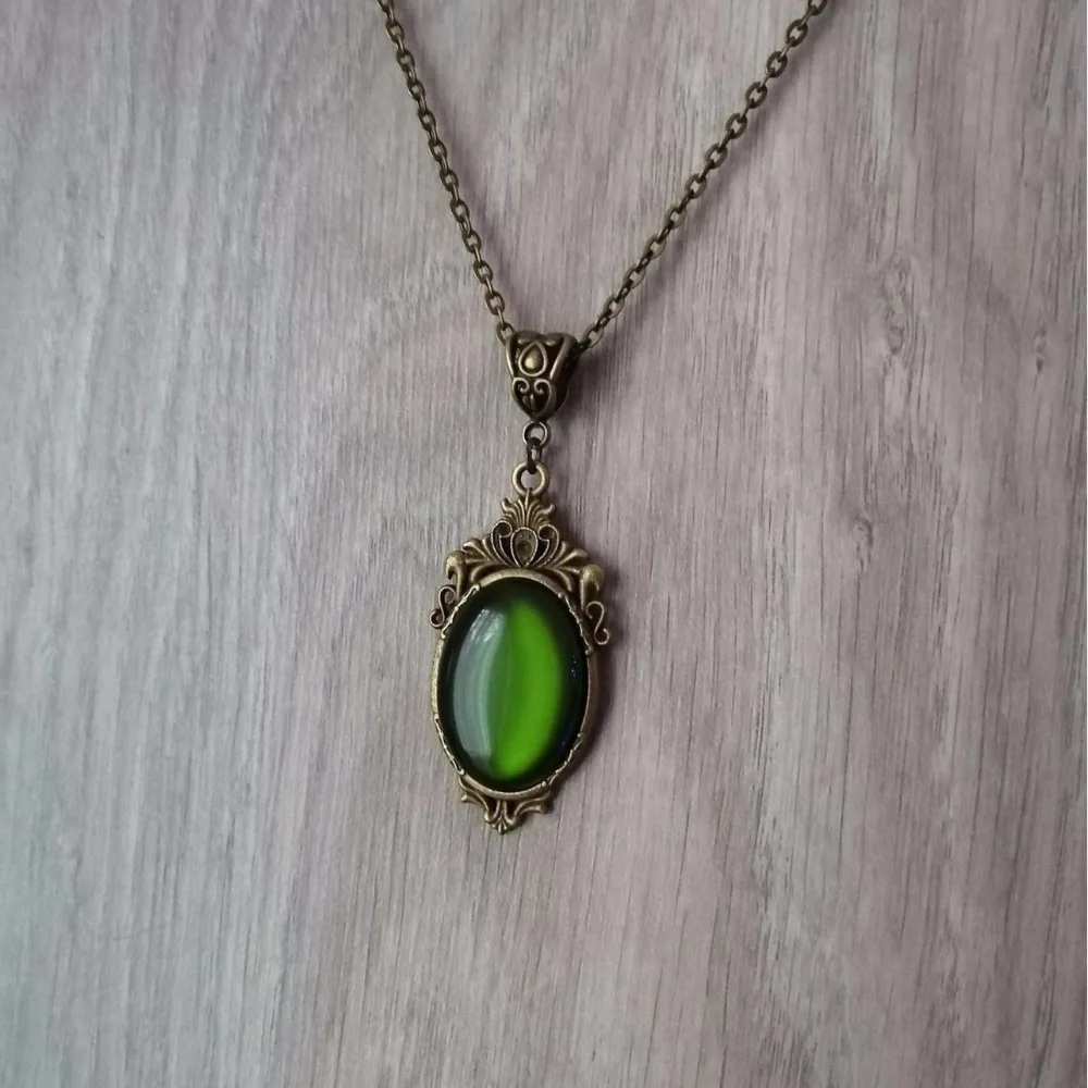 Victorian Gothic Stainless Steel Bronze Colour Oval-shaped Green Opal Pendant Necklace for Women Middle Ages Charm Jewelry Gifts