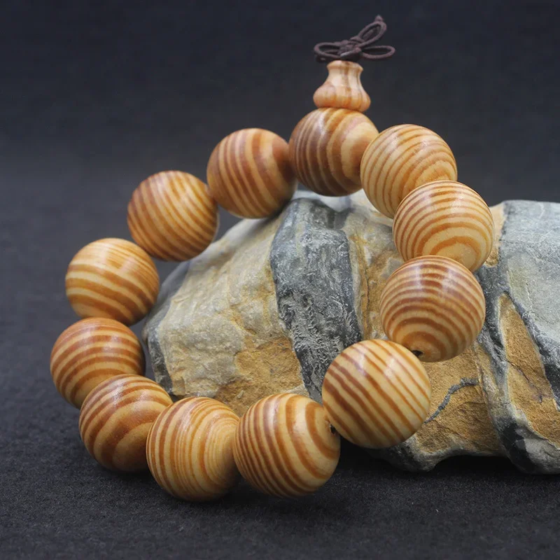 

Natural Imperial Blood Dragon Wood Transparent Bracelet for Men and Women Sandalwood Bracelet Buddha Rosary