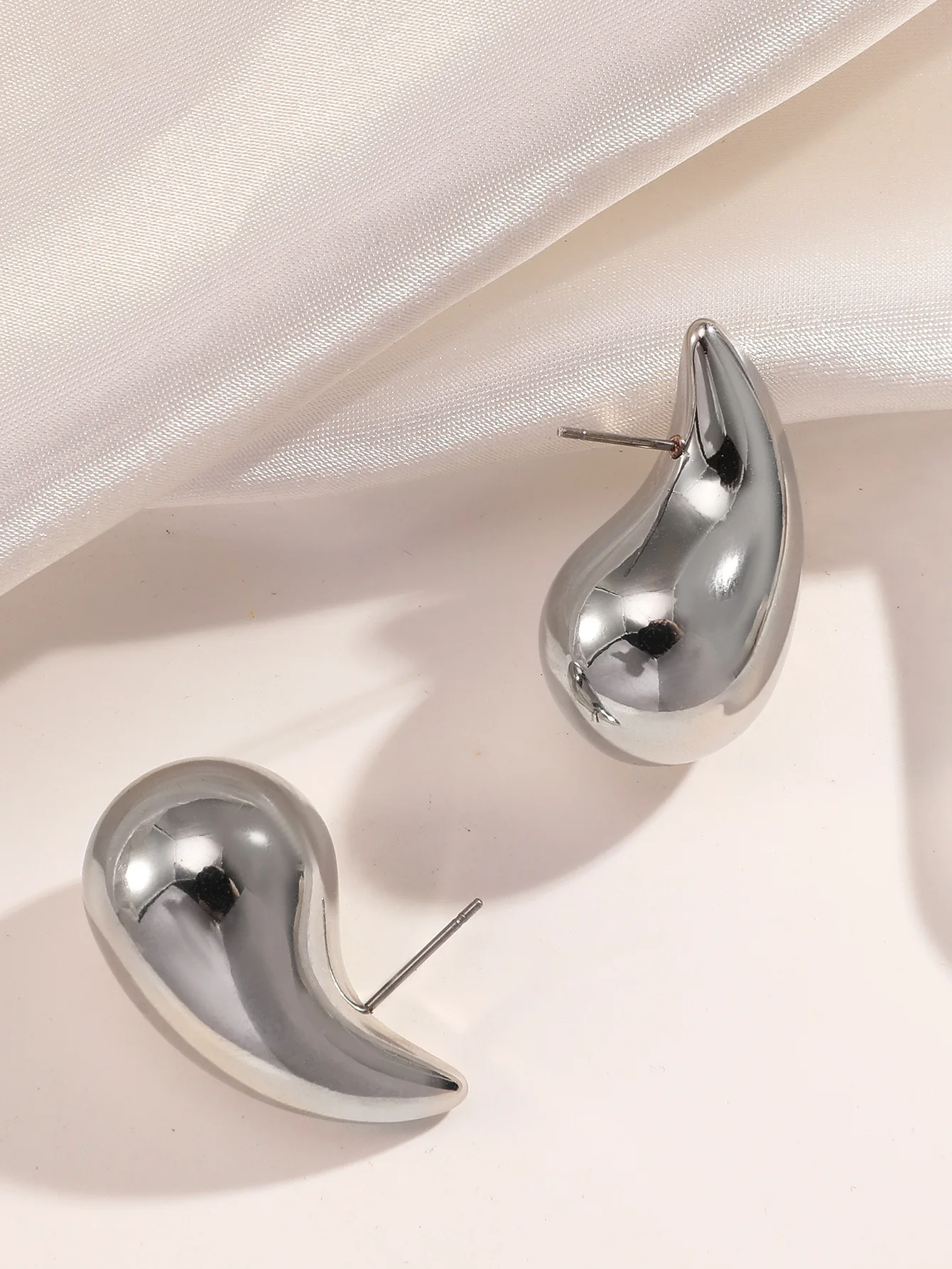 Vintage Chunky Dome Drop Earrings For Women Golden Color Stainless Steel Thick Teardrop Earring Statement Wedding Jewelry Gift
