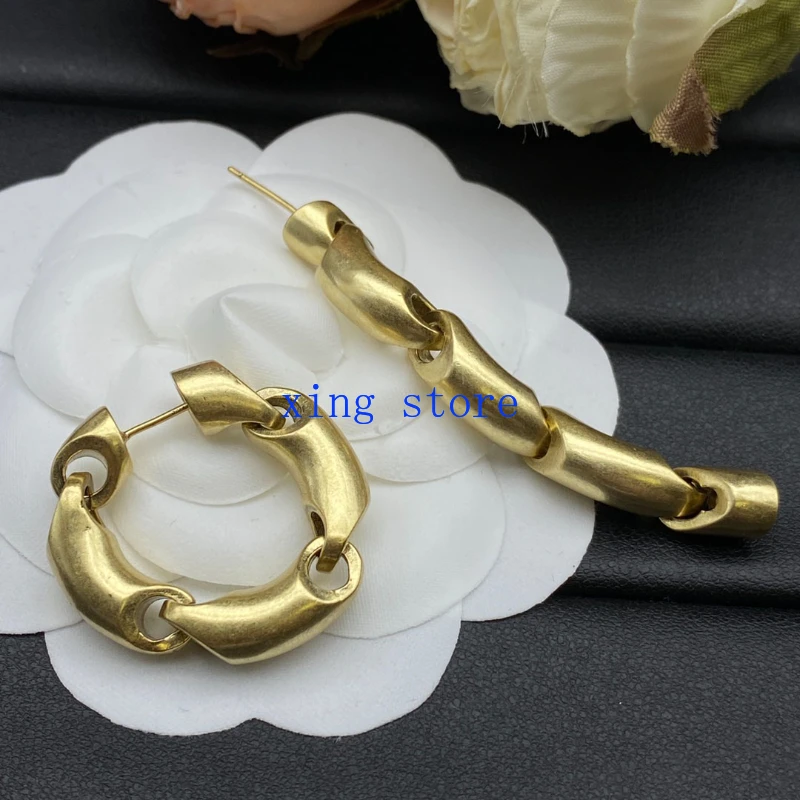 2024 New Fashionable Classic Style Round Men's and Women's Earrings