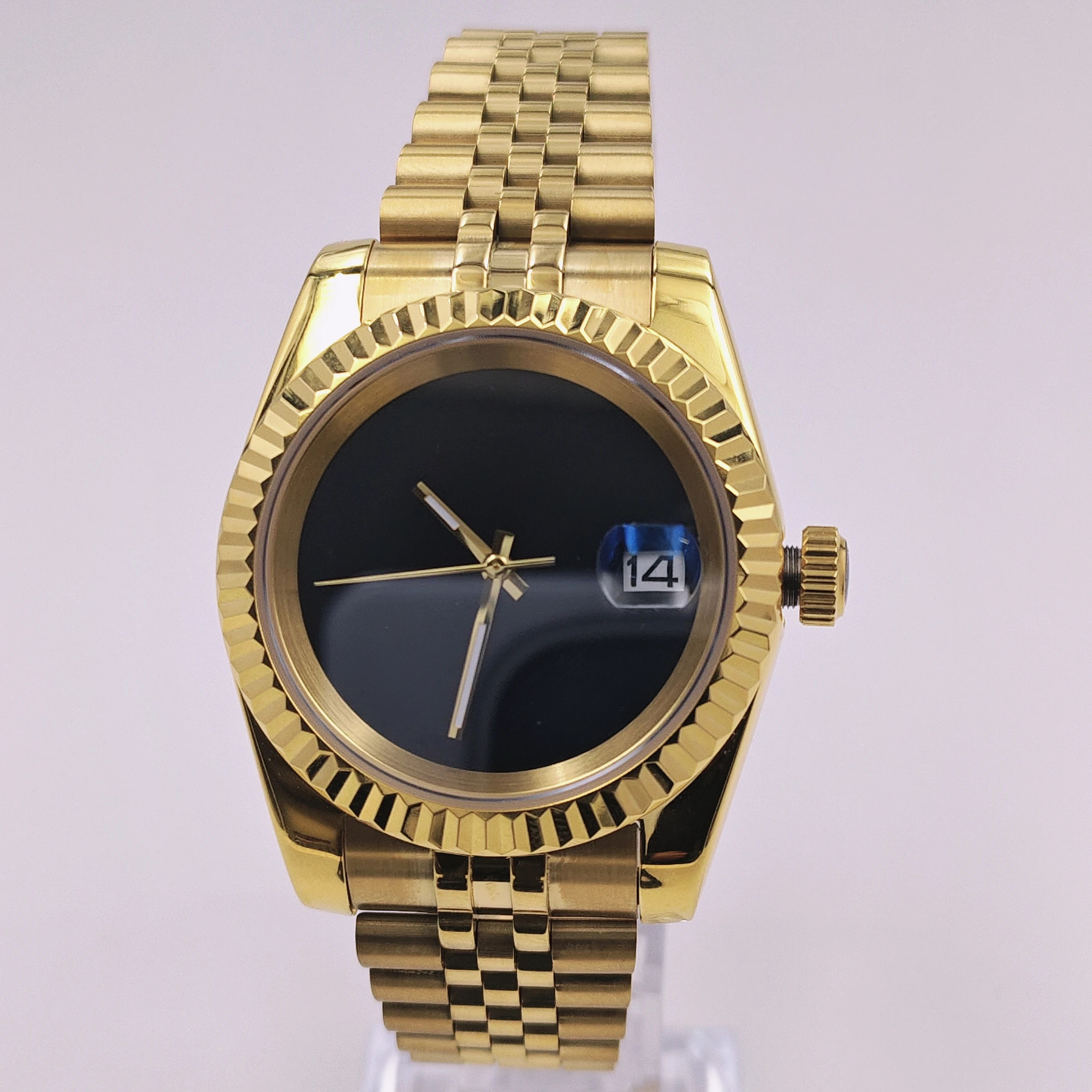 

Self Made Diy NH35 Movement Watch Mod 39mm sapphire glass Fit Seiko NH35 movement Green Luminous Black No Marker 28.5mm Dial