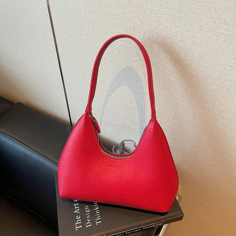 

Popular Women's Shoulder Bag in Leather Handbags - Crossbody Tote by Famous Designer for Elegant Ladies Chic