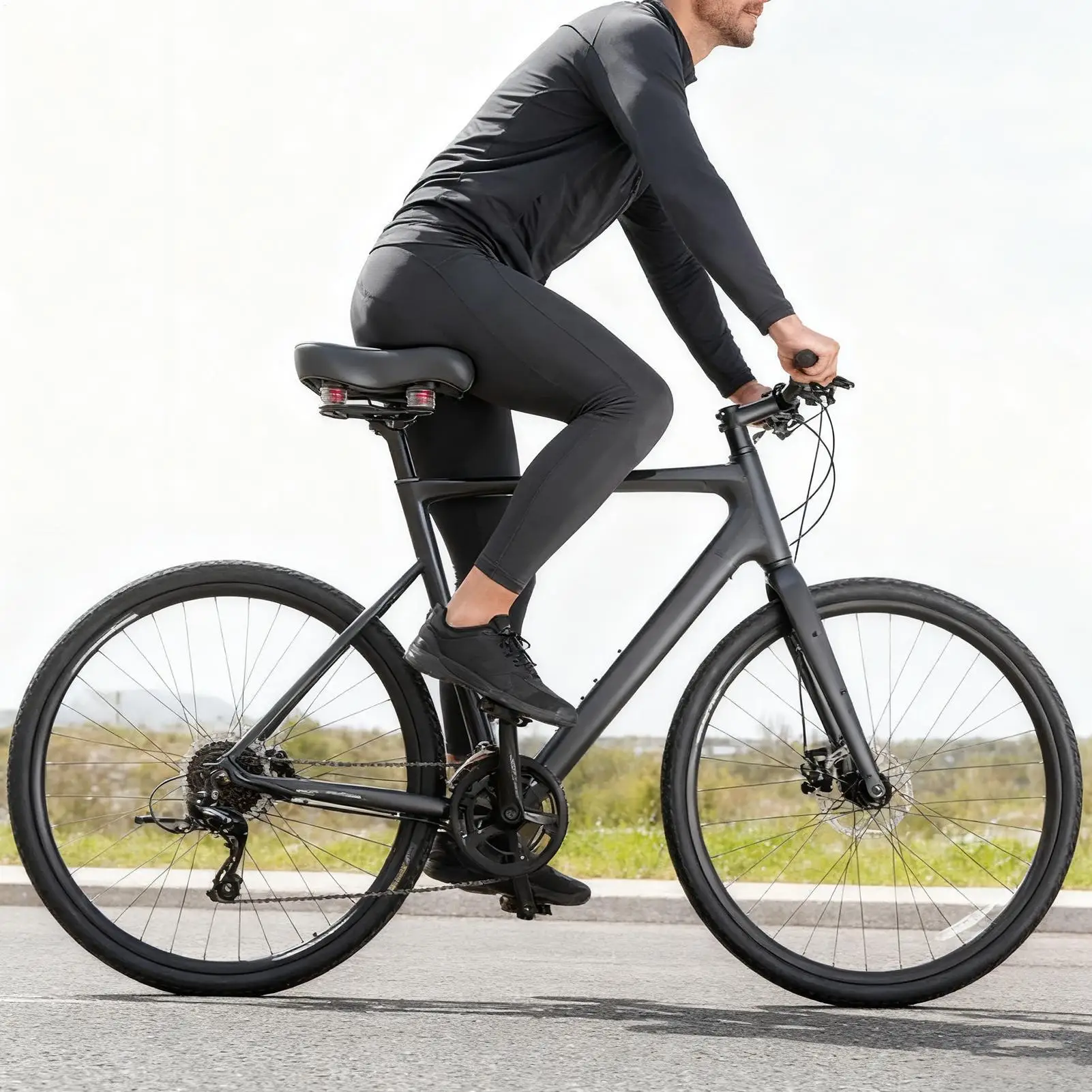 

Подушка для велосипедного сиденья, противоскользящая, удобная, широкая, полая, подушка для велосипедного сиденья для поездок на работу, поездок на большие расстояния, езда на каждый день