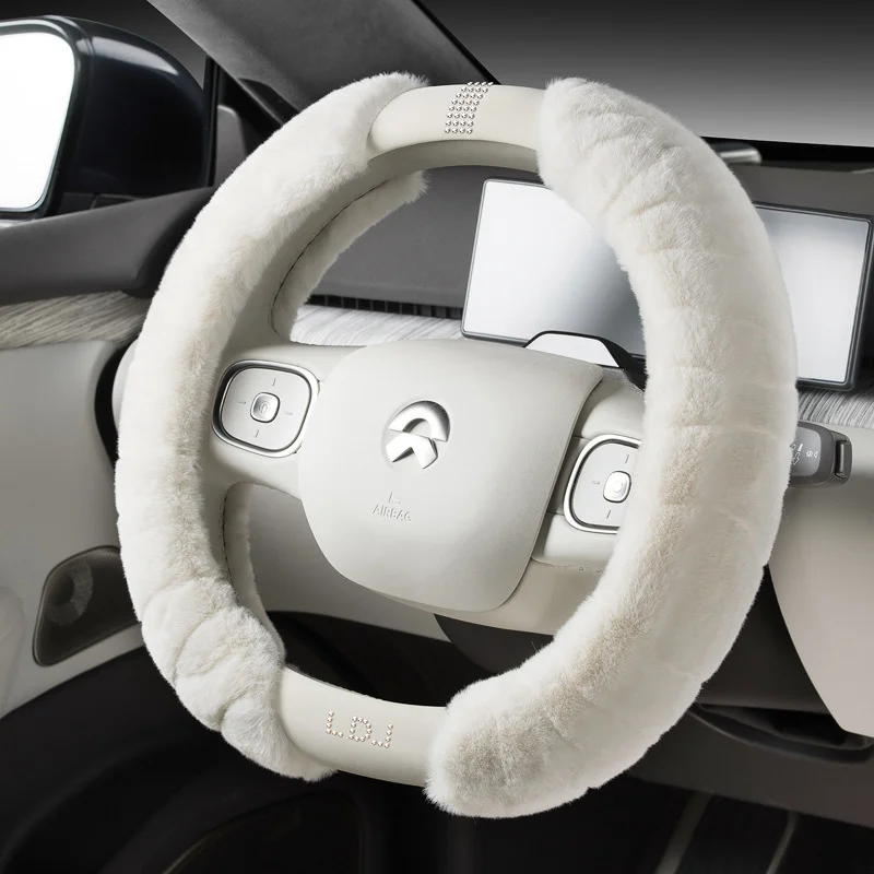 Luxury Plush Steering Wheel Cover Diamond Universal 15 Inch Handle Cover Winter Warm Fur Car Steering Cover Fashion D Shape Ring