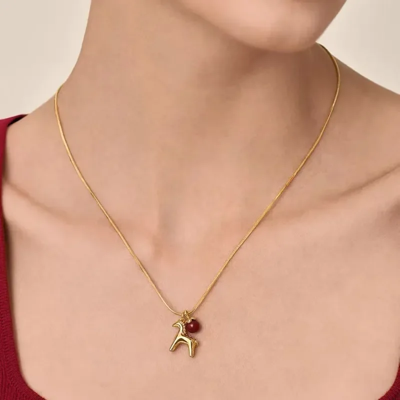 New Chinese-style sunshine pony pendant natal year temperament versatile necklace niche design pony sweater necklace women