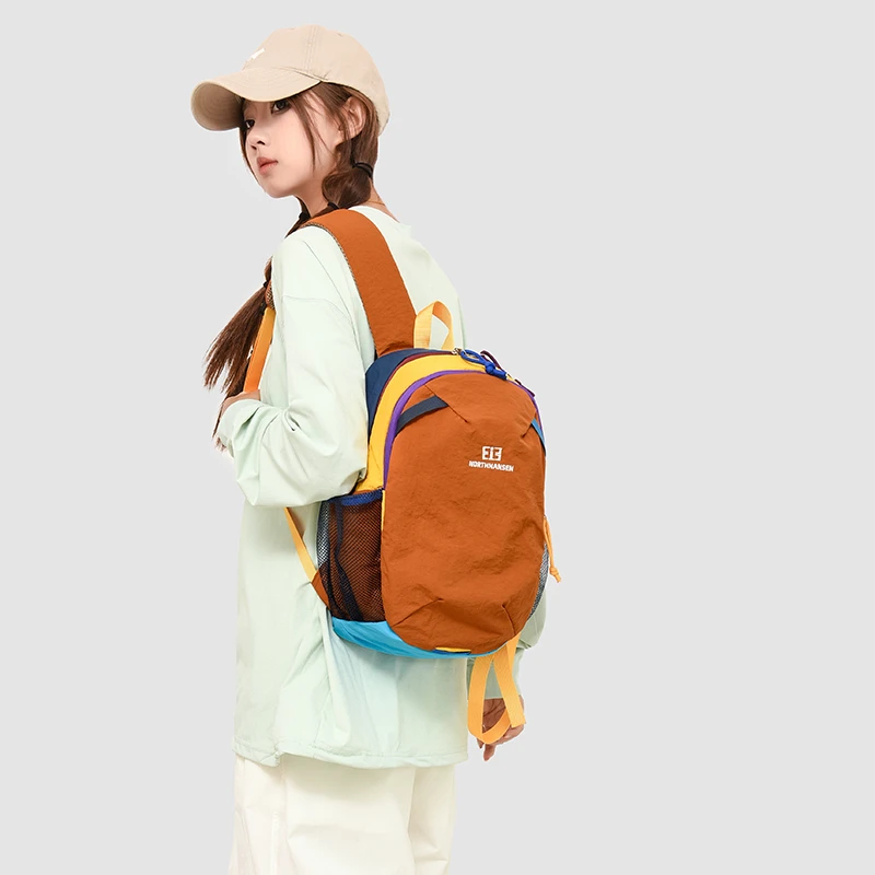 Mochila de Viagem Leve 20L Impermeável - alternate angle