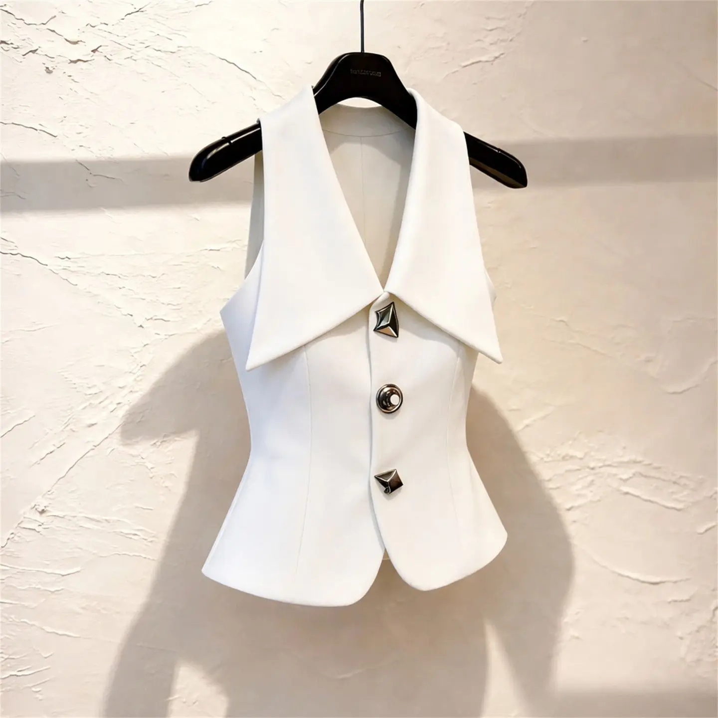 Women's Clothing French Single-breasted Sleeveless 2026 Summer Vest Versatile Top