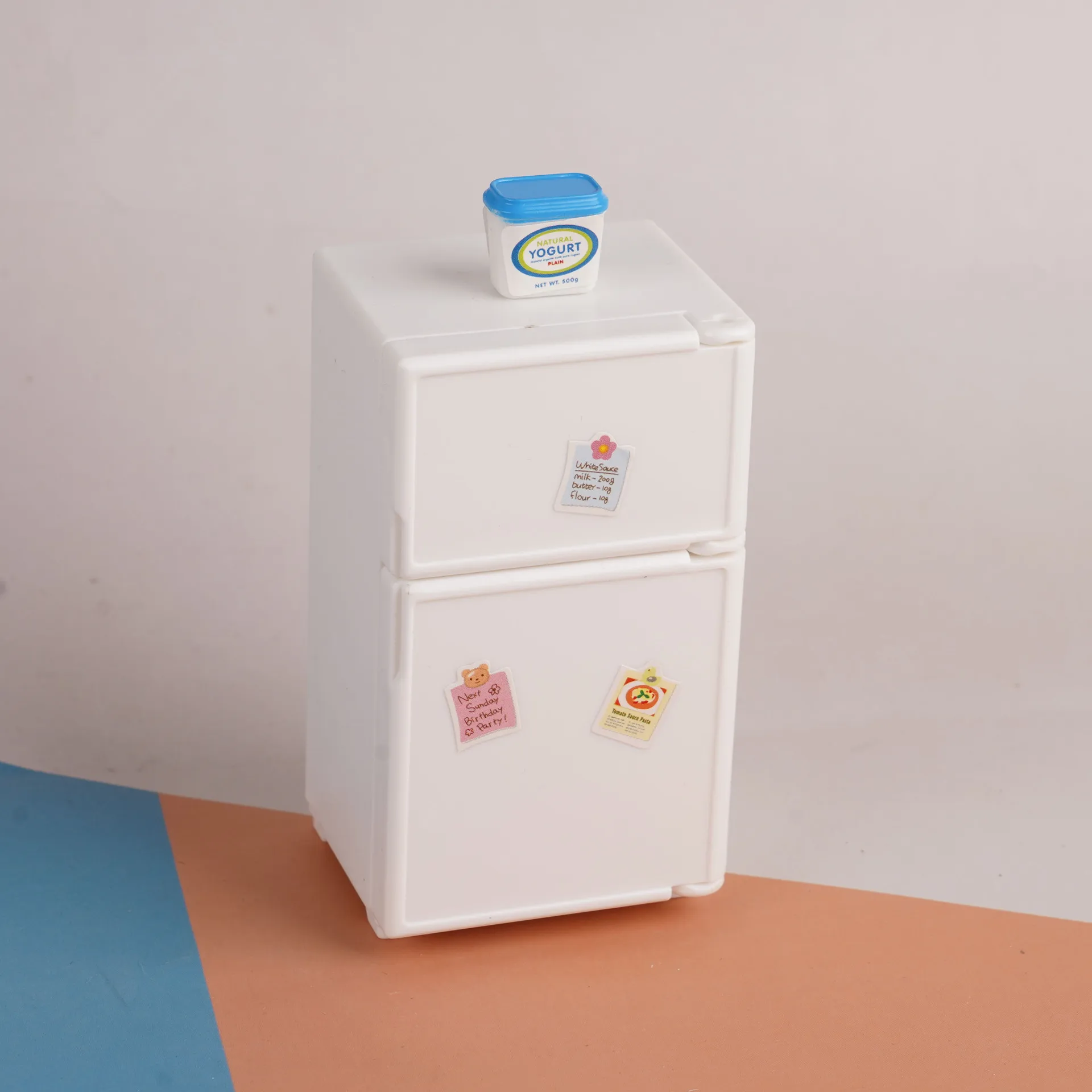 Mini geladeira pequena, casa de brincar, brinquedo, acessórios para casa de bonecas, simulação de comida, bebida, conjunto de geladeira, modelo de ornamentos de cena