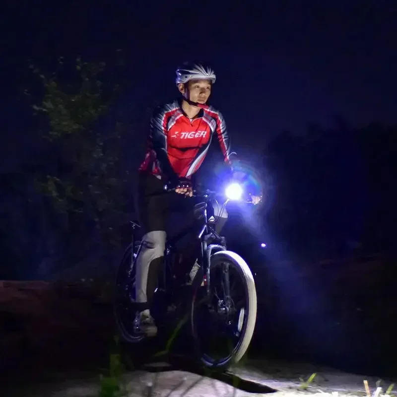 WUBEN B2 luz de bicicleta tipo C recargable 1300 lúmenes 280 metros de distancia de irradiación conducción nocturna linterna LED para ciclismo