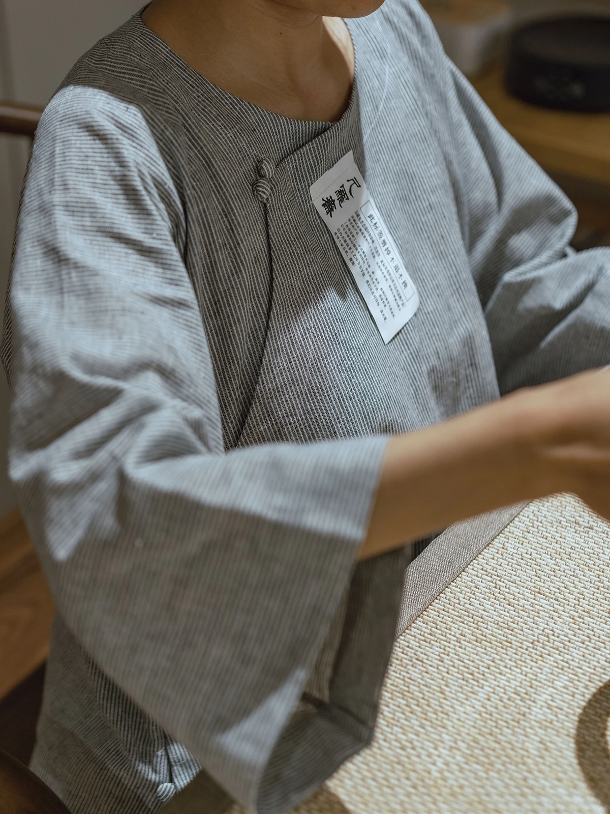 

Традиционная китайская повседневная полосатая рубашка Haax из органического хлопка, свободного кроя, с круглым вырезом, рукавом 3/4, стандартной длины