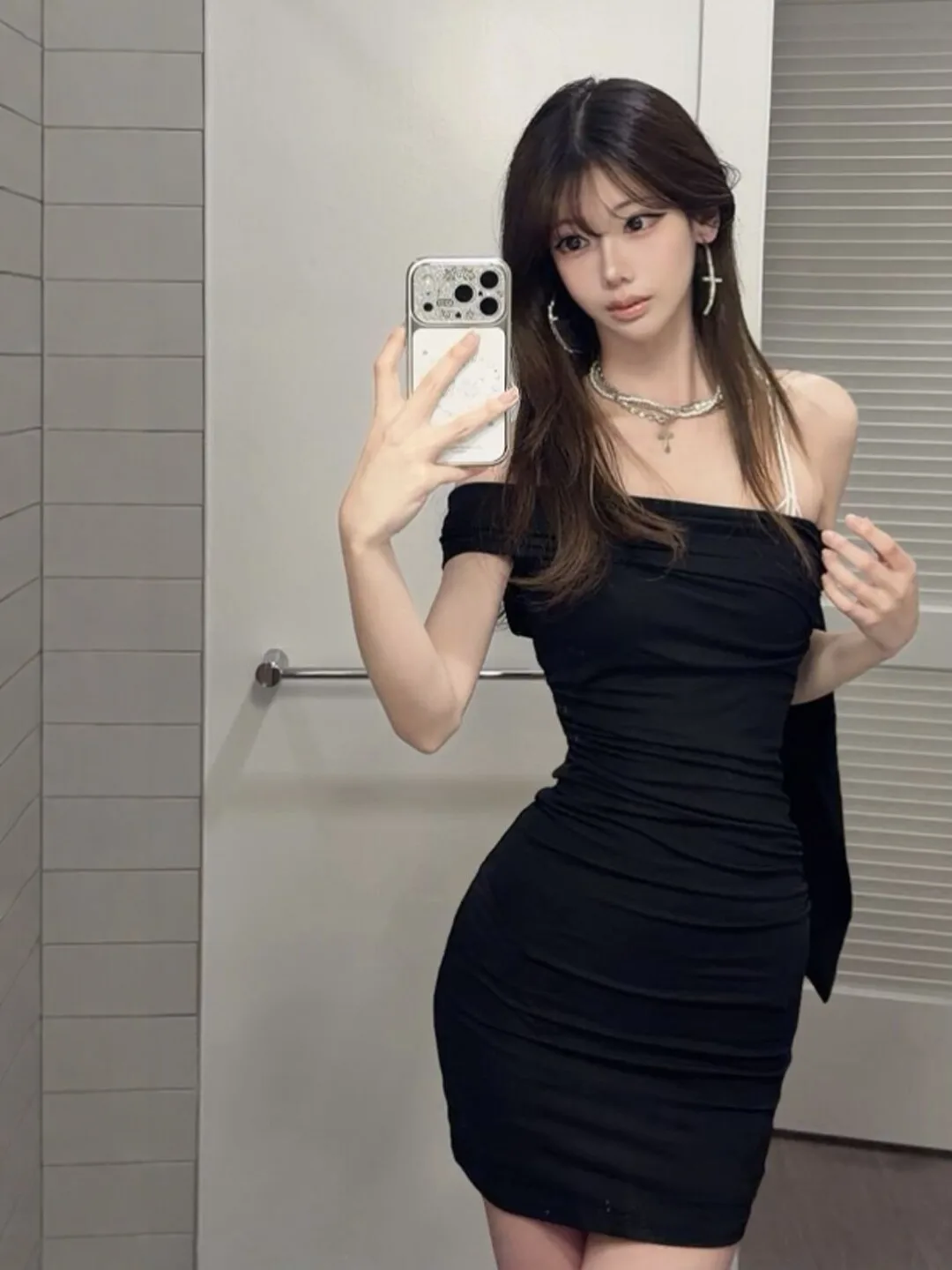 

Korean Style One Shoulder Slim Fit Wrap around Strap Dress Fashionable Elegant Summer Dress Polyester Fiber Short Sleeve