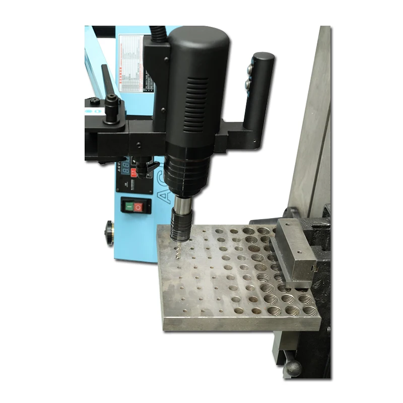 Afbeelding 6: In China gemaakte automatische elektrische tapmachine met servomotor