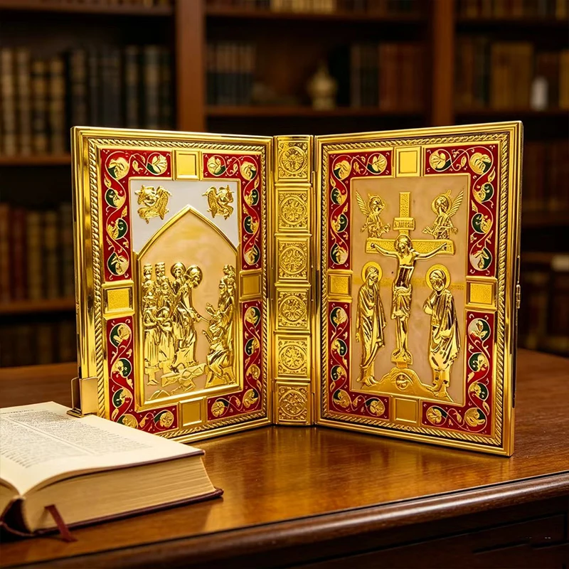 Vintage vergoldeter orthodoxer Bibelumschlag mit emaillierten heiligen Ikonen für Kirchenliturgie, Hausaltar, Gebet, Andacht, christliches Geschenk – Detail 3