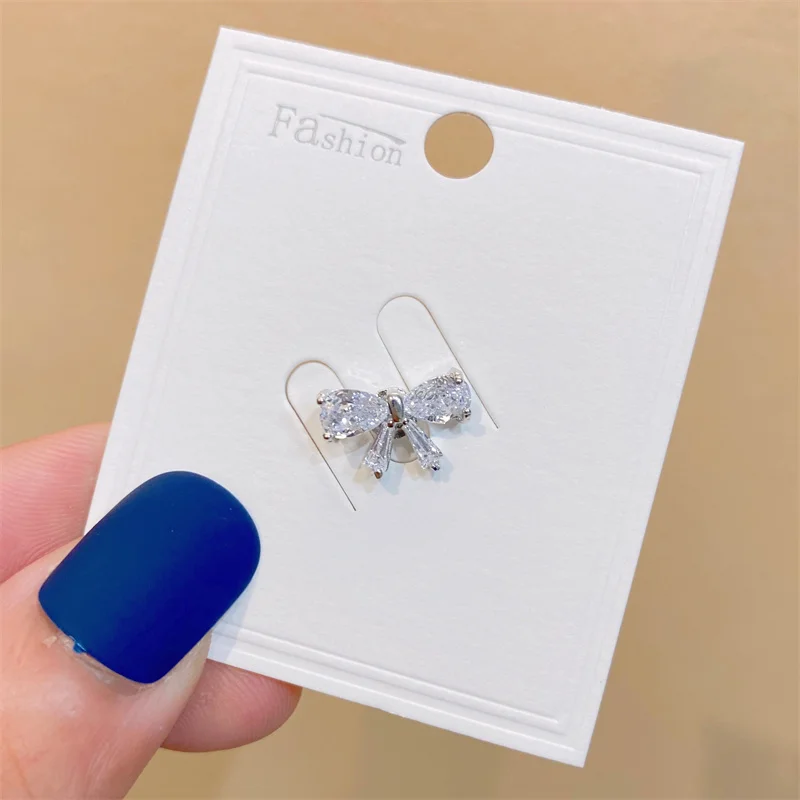 Exquisite Crystal Bow Brooches Corsage Anti-light Buckle Neckline Pin Brooch Japanese Cute Fixed Clothes Accessories Jewelry
