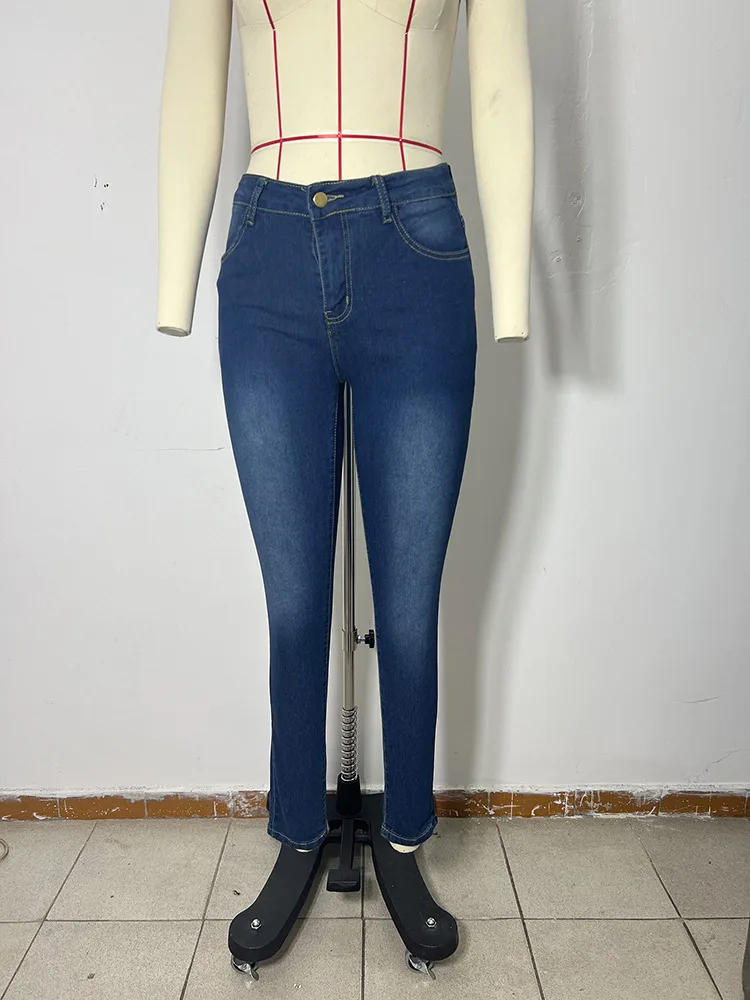 Calça jeans feminina cintura alta, slim fit, lavada, com zíper, botão, bolsos, cor sólida, lápis jeans para streetwear