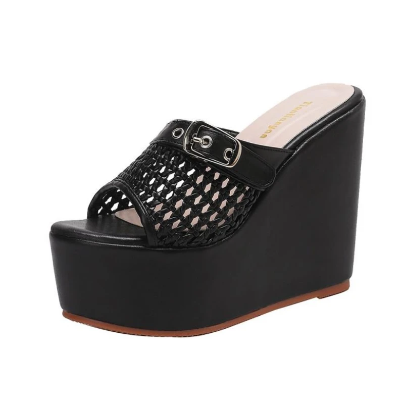 

Новые женские летние повседневные шлепанцы на танкетке с толстой подошвой 13 см, с вырезами и плетеным верхом, модные сандалии для улицы 2026 года