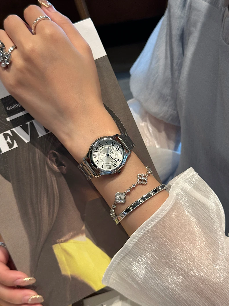 2025Кварцевые модные элегантные женские часы знаменитостей, классические простые часы с маленьким циферблатом, водонепроницаемые деловые женские часы с синей иглой