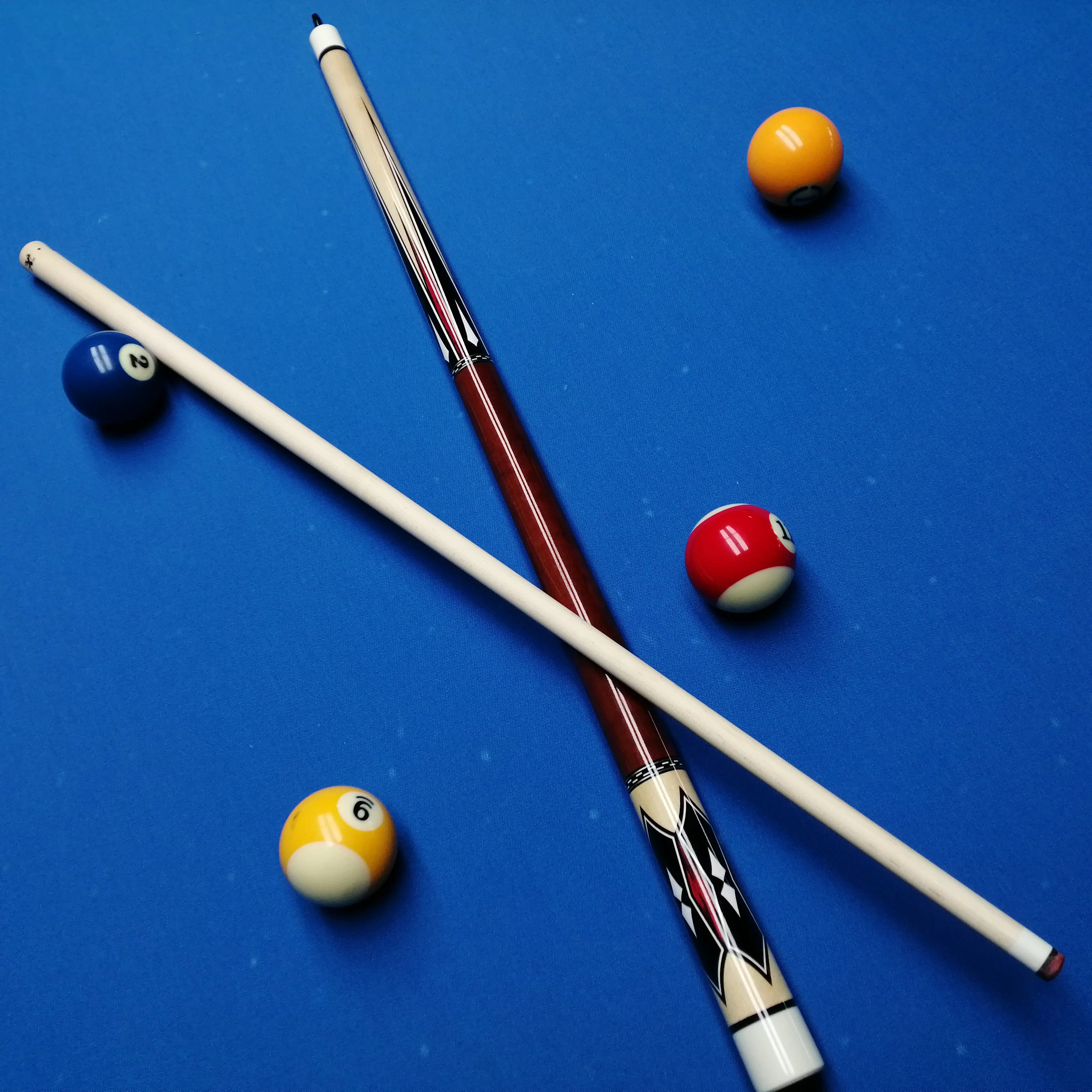 Club de billar de alto rendimiento, club de madera de arce seleccionado, adecuado para golpes suaves de principiantes y jugadores avanzados