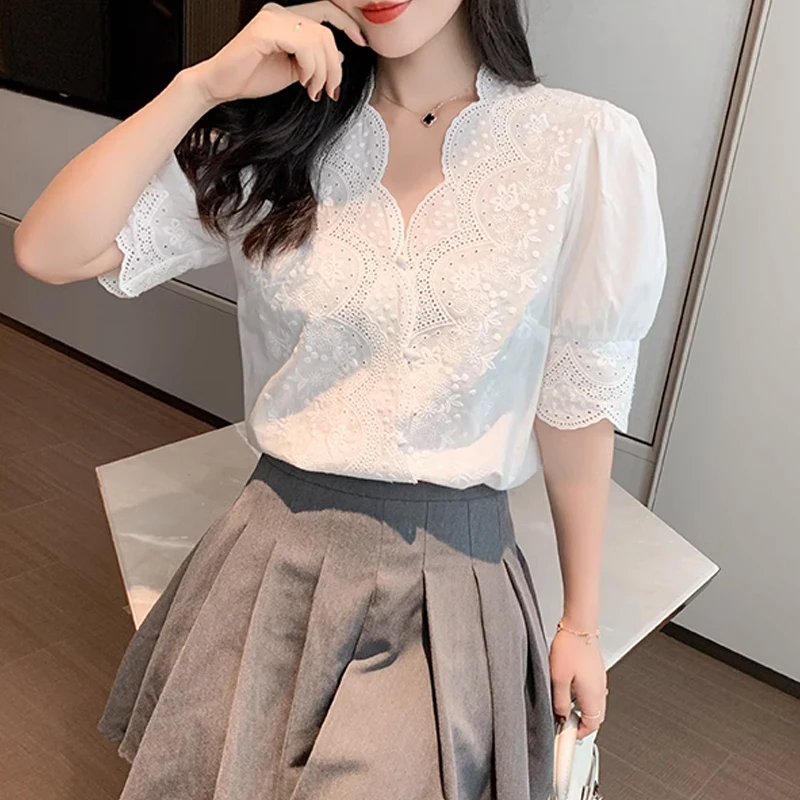 New White Women\'s Blouse 2024 Embroidery Lace Femme Shirt Summer Girls Tops Women Short Sleeve Linen Cotton Loose Clothes 13102