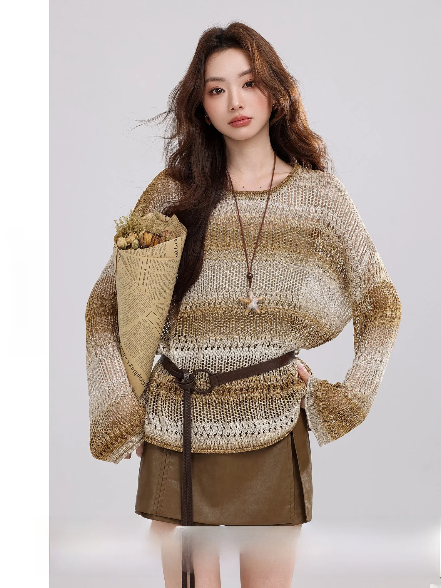 

Autumn Wild Leisure Style Women's Knitted Hollow out Gradient Color Block Loose Fit Top Casual Fashion Polyester Fiber