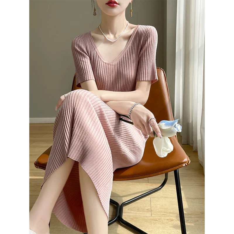 

V-Neck Ice Silk Short Sleeved Dress For Women's Summer Breathable Slim Fit French Fashion Pullover Knitted Long Skirt