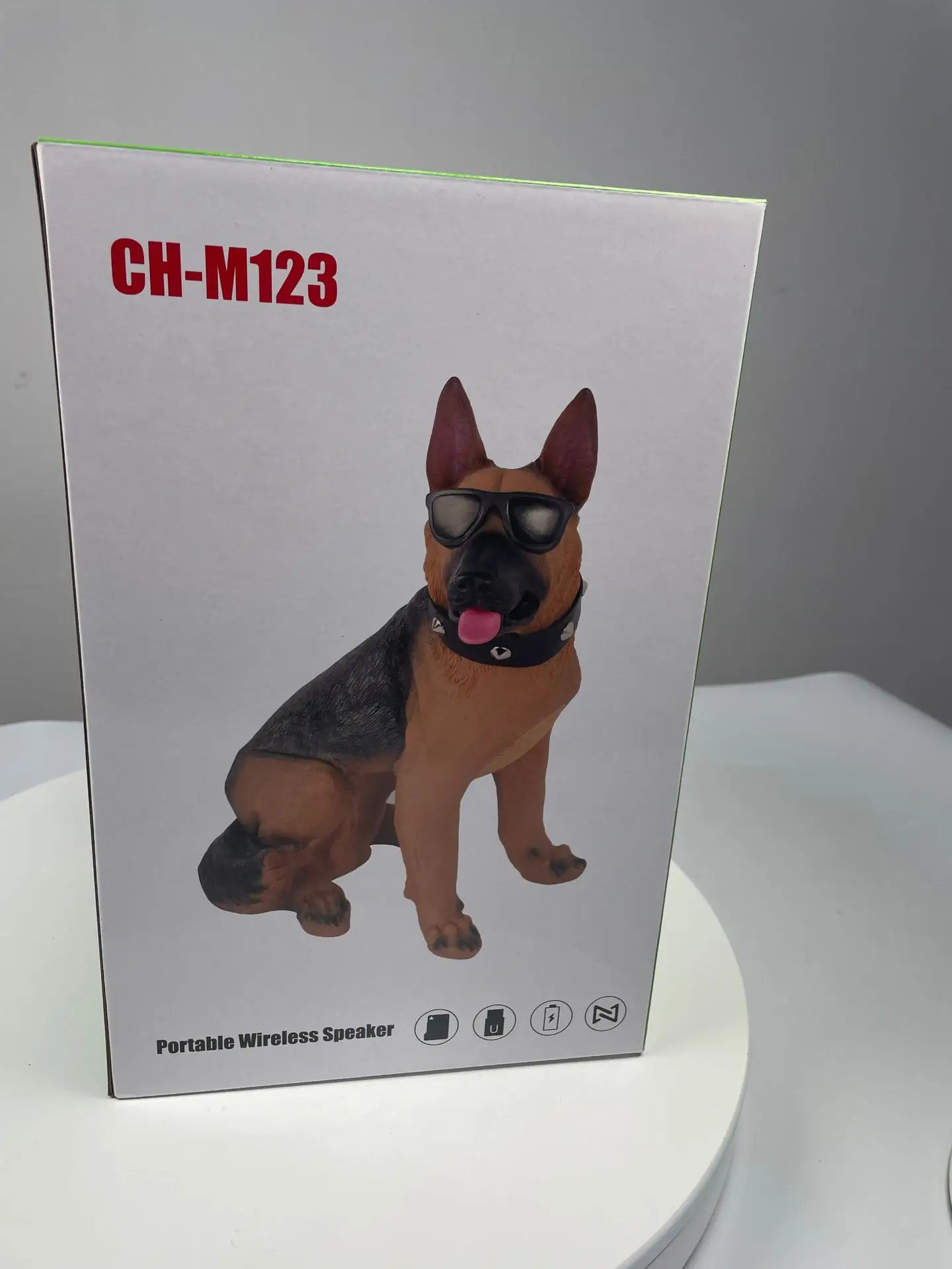 m123 Portable FM Heavy Bass 3D Sound Quality Surround Radio Multifunction Card Subwoofer German Shepherd Dog Bluetooth speaker