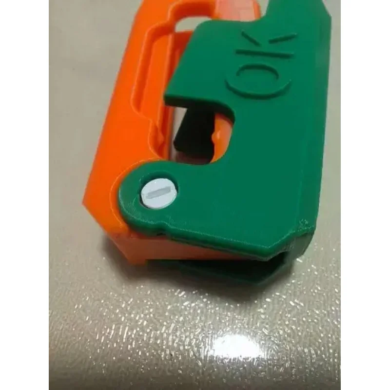 

3DPrinted Creative Funny Double-Sided“OK or NO”Radish Knife Retractable Toy