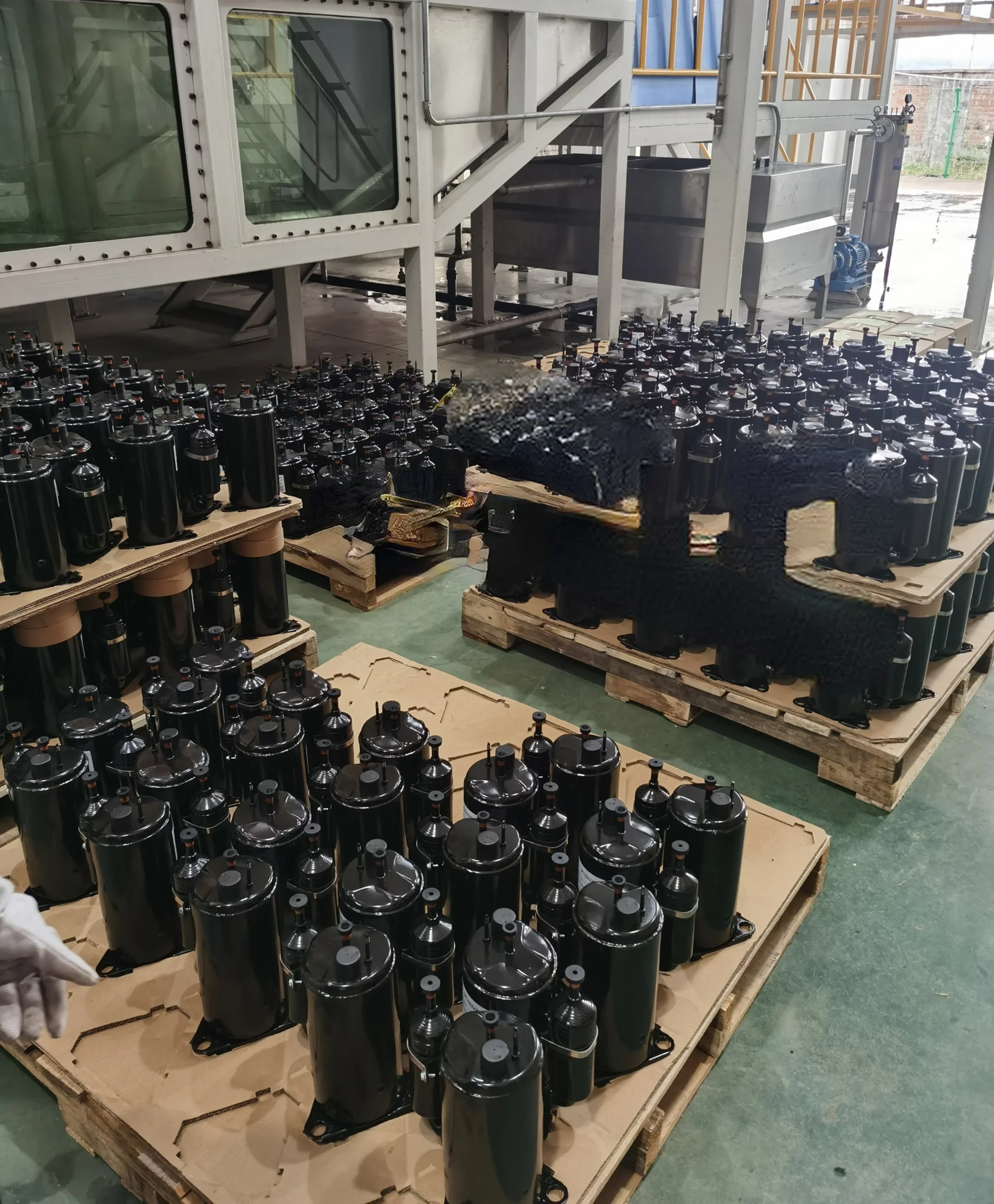 R134a Bldc 12V 24V Micro Rotary Refrigeration Compressor For Mini FridgeHot Sales