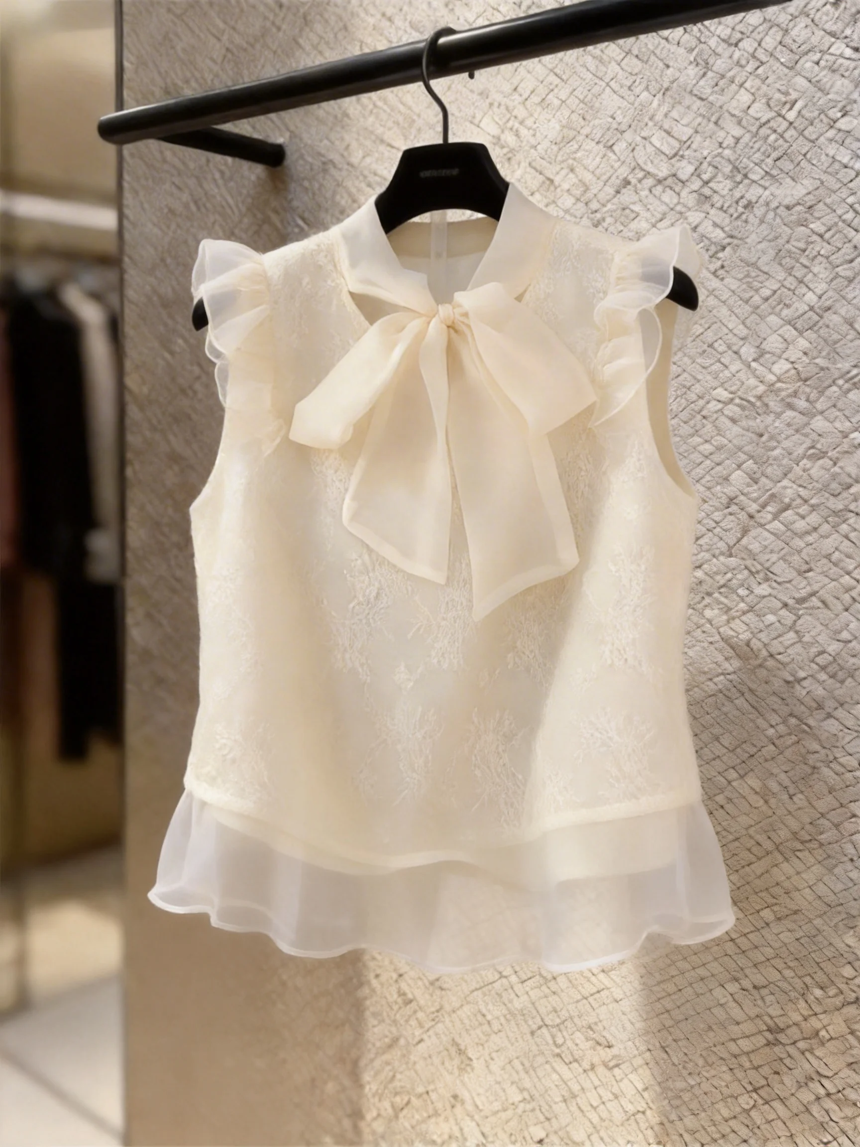 

Elegant Knot Small Flying Sleeve Chiffon Shirt Women's Summer New High-End V-neck Sash Slimming Top