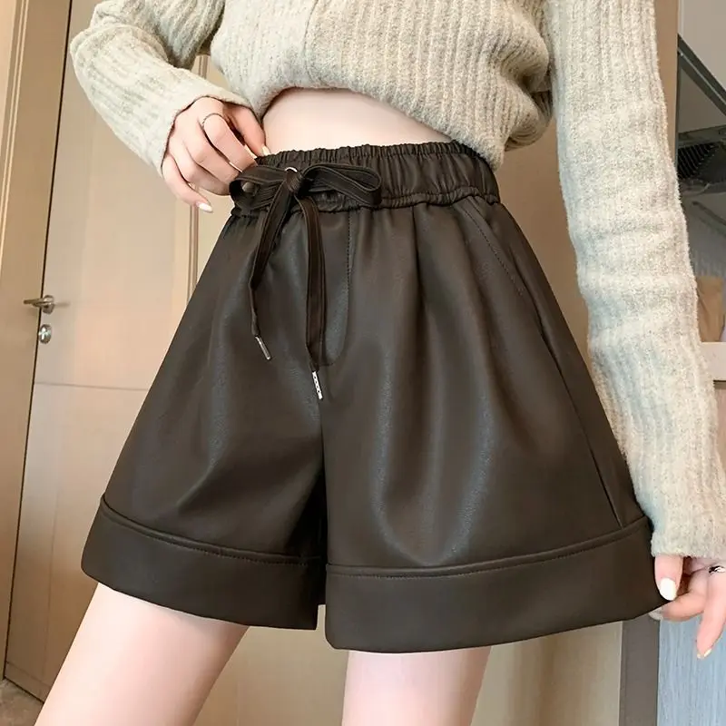 Autumn and Winter 2025 Solid Color Leather Shorts Ladies Wear High Waist Wide-leg Pants with Laces