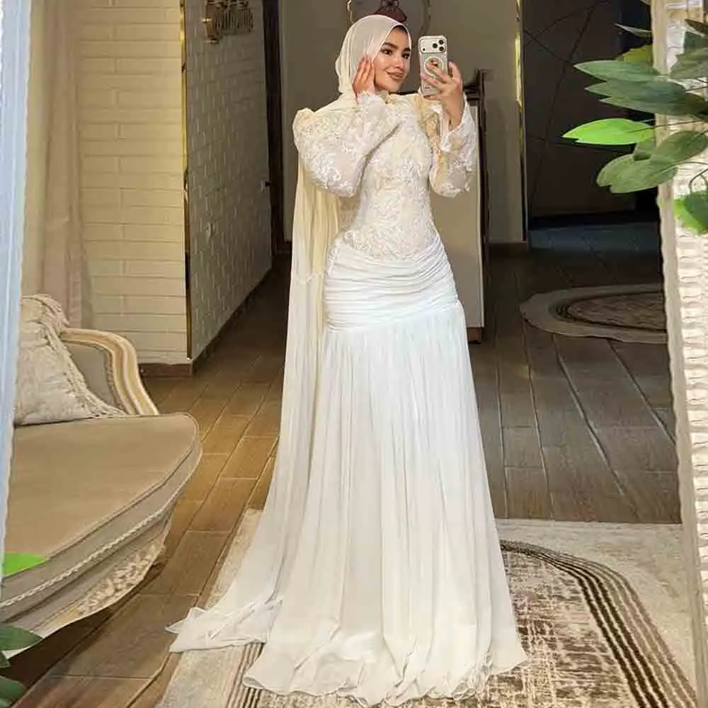 Maßgeschneidertes Bescheidenes Muslimisches Hijab-Hochzeitskleid mit Hohem Kragen, Spitzenapplikationen, Brautkleid aus Gerafftem Chiffon, Islamisches Robe De Mariée