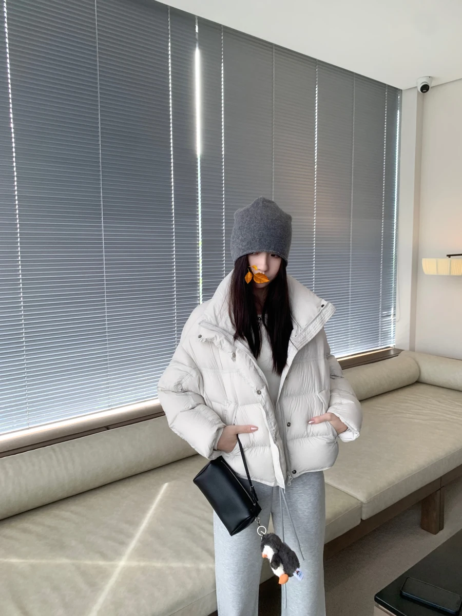 

Женская утепленная куртка-пуховик 90% белый пух, с воротником-стойкой, теплая, повседневная, зимняя, новая модная модель, маленький размер, высокое качество