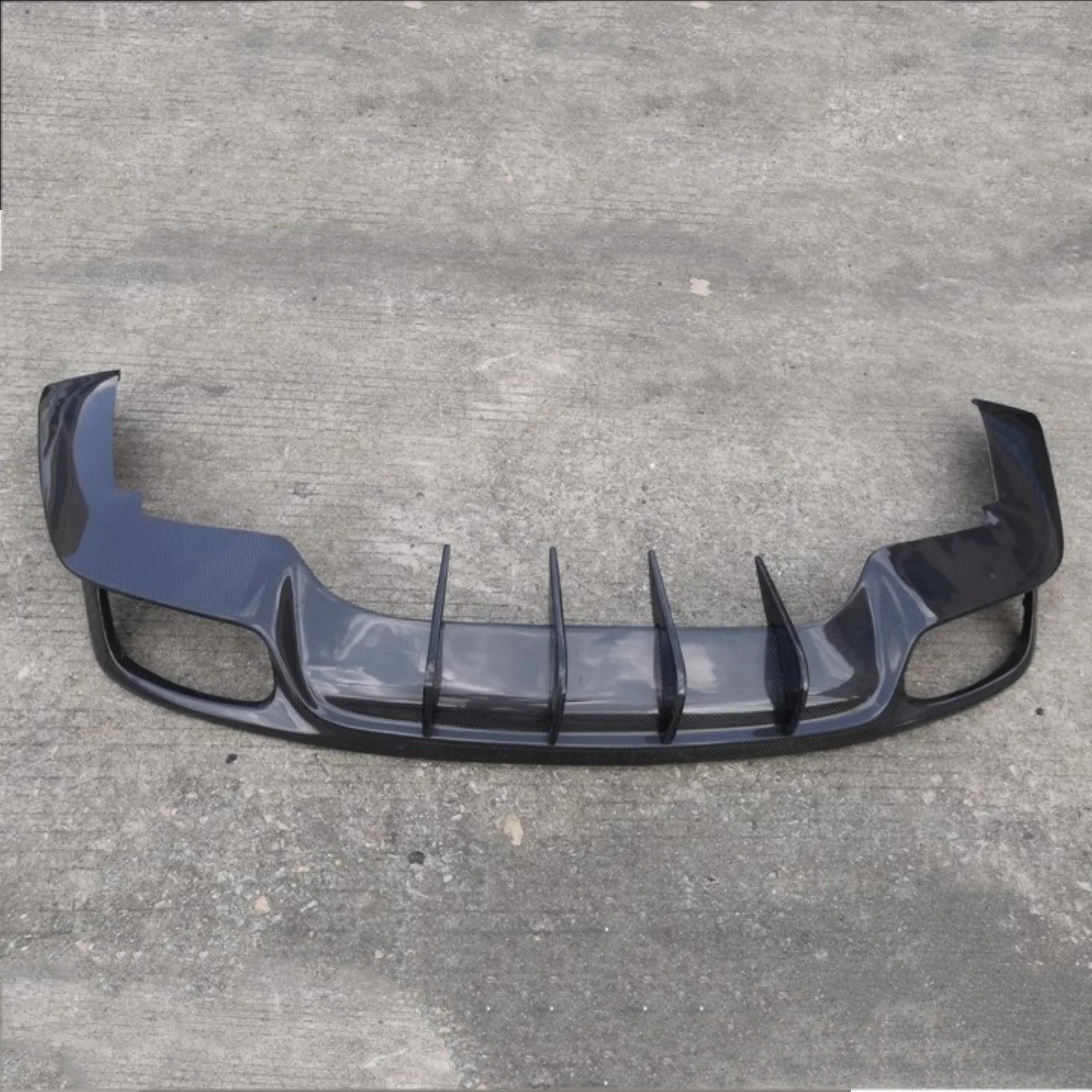 

Carbon Fiber Rear Lip Rear Shovel Assembly For Porsche Panamera 2014-20 modified 971 Style Body Kit Auto Accessories