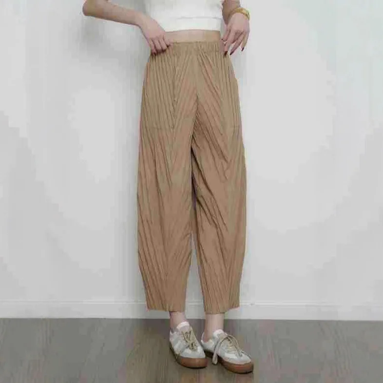 Miyake Pleated 2025 New Spring and Autumn Fashion Twill Leggings Nine-minute Trousers Pleated Harem Trousers Female Pleated