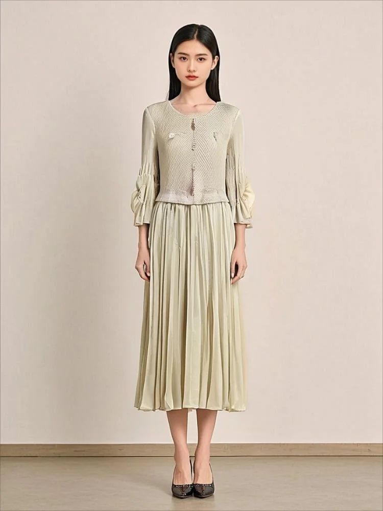 

Miyake Fold 2025 Summer and Autumn New Fashionable Fold Round Neck Splicing Slimming Dress Medium to Long pleated Skirt Pleats